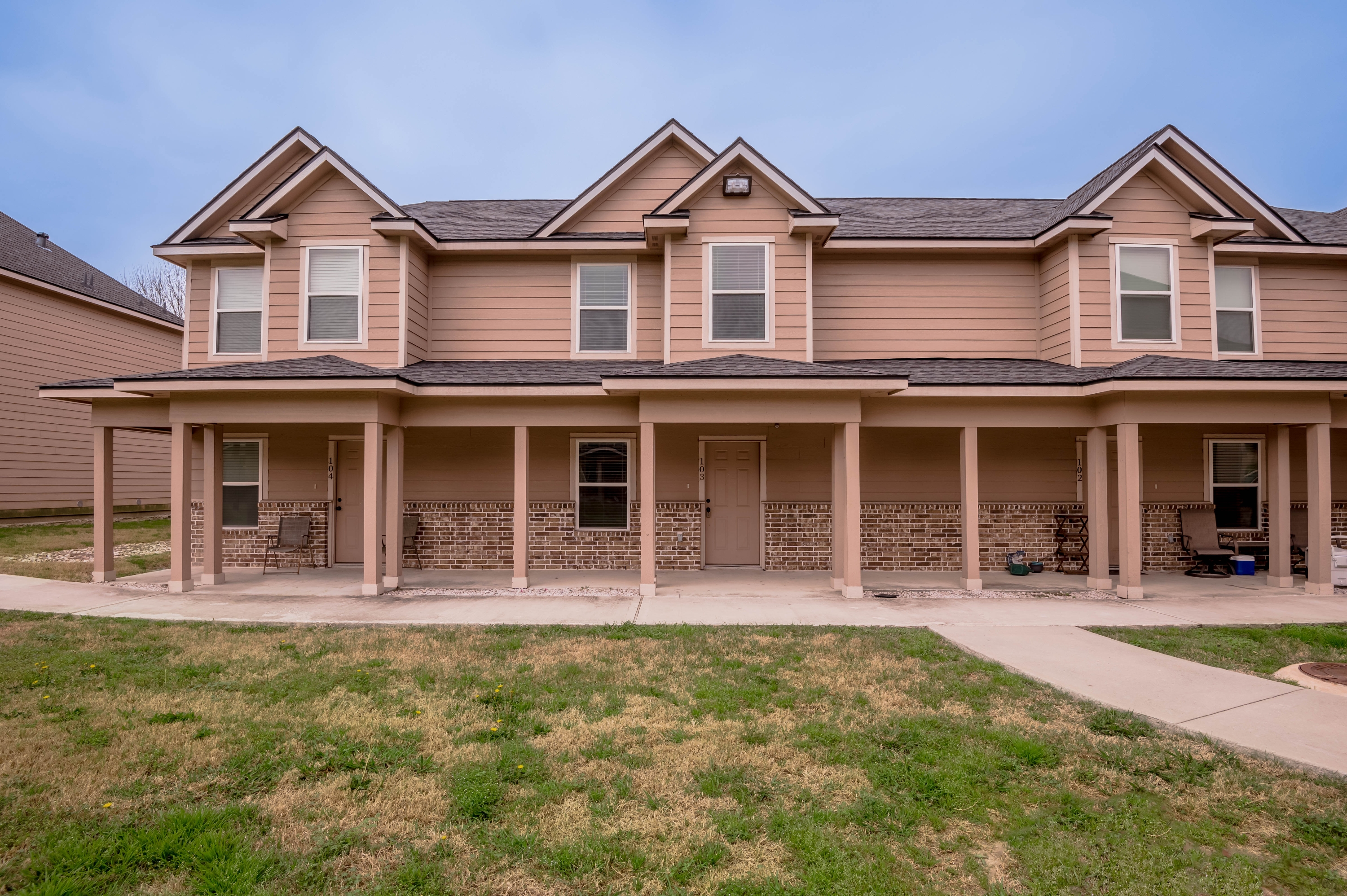 Property main image