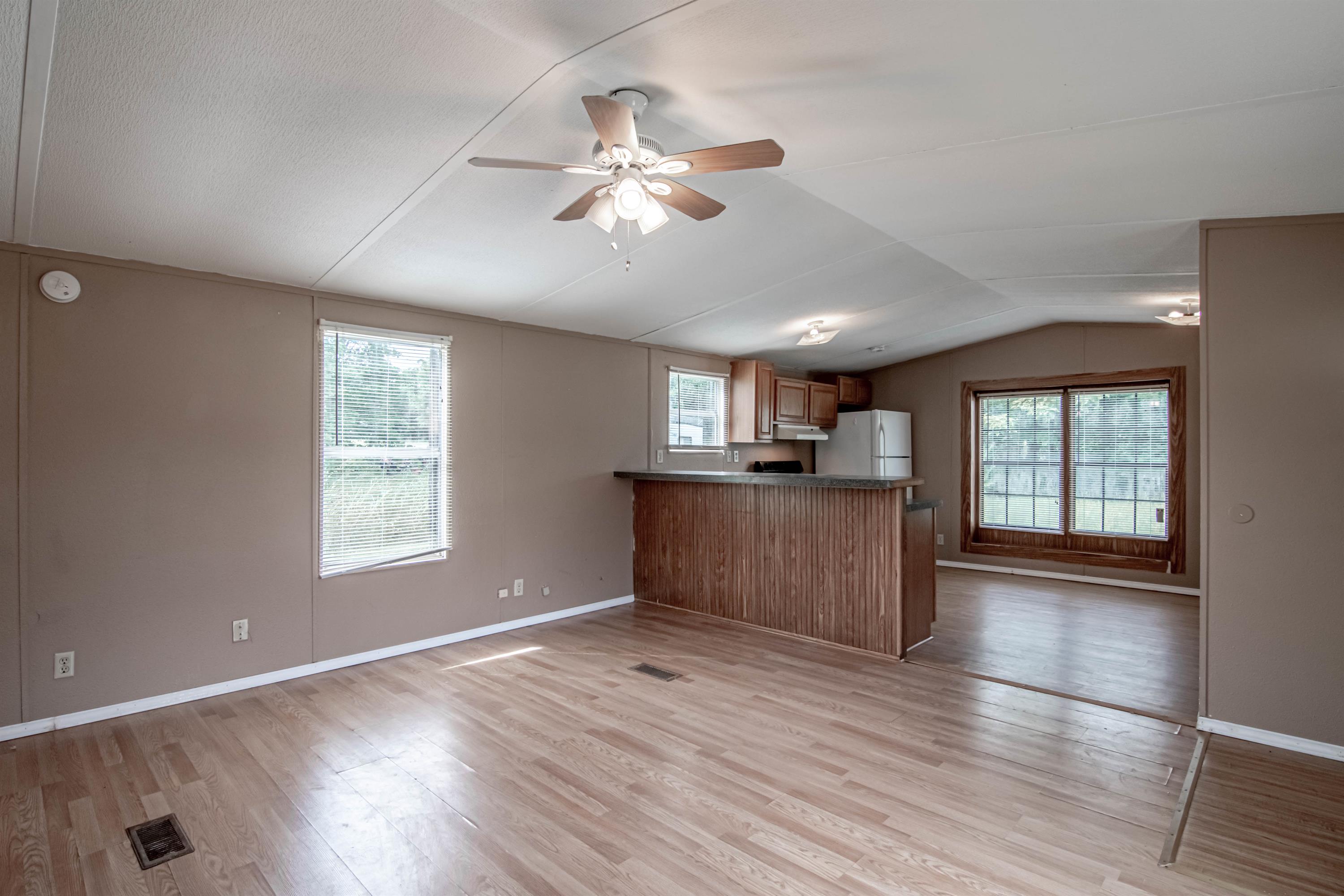 1345 FM 405 - AG - 1