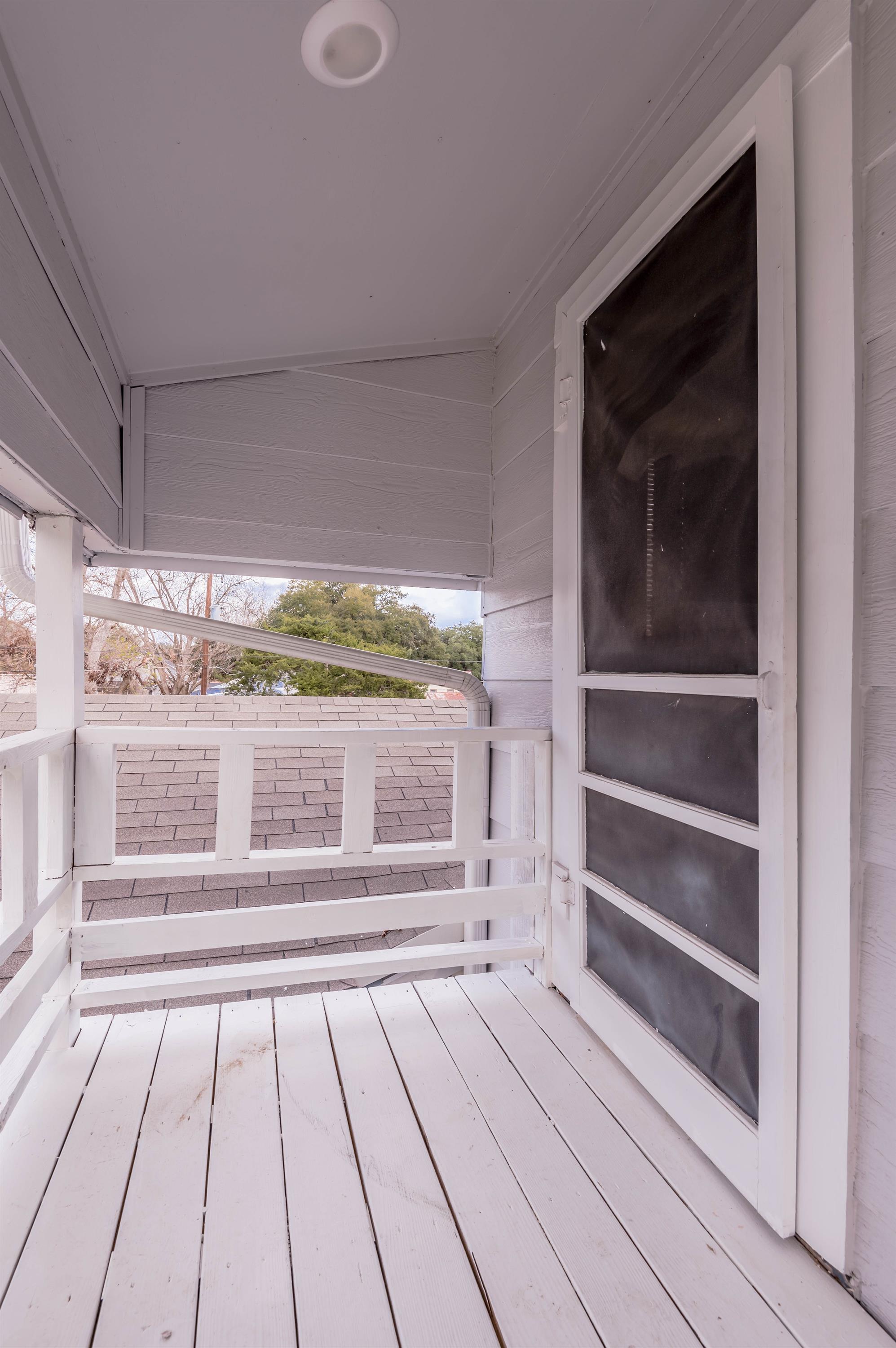 200 West Caroline Street - B
